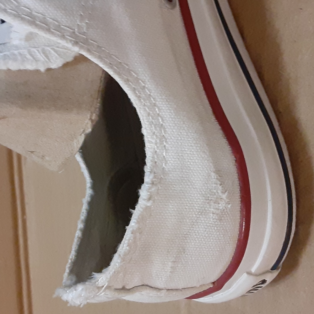 Converse sneakers - Picture 10 of 16